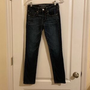 American Eagle dark wash skinny jeans 27